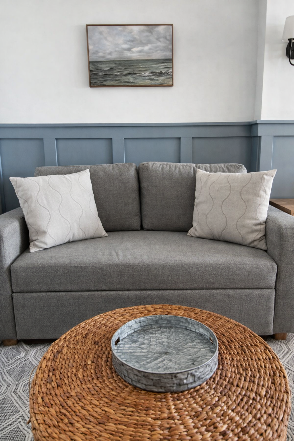 Perfect kid-sized sleep: the sofa sleeper.