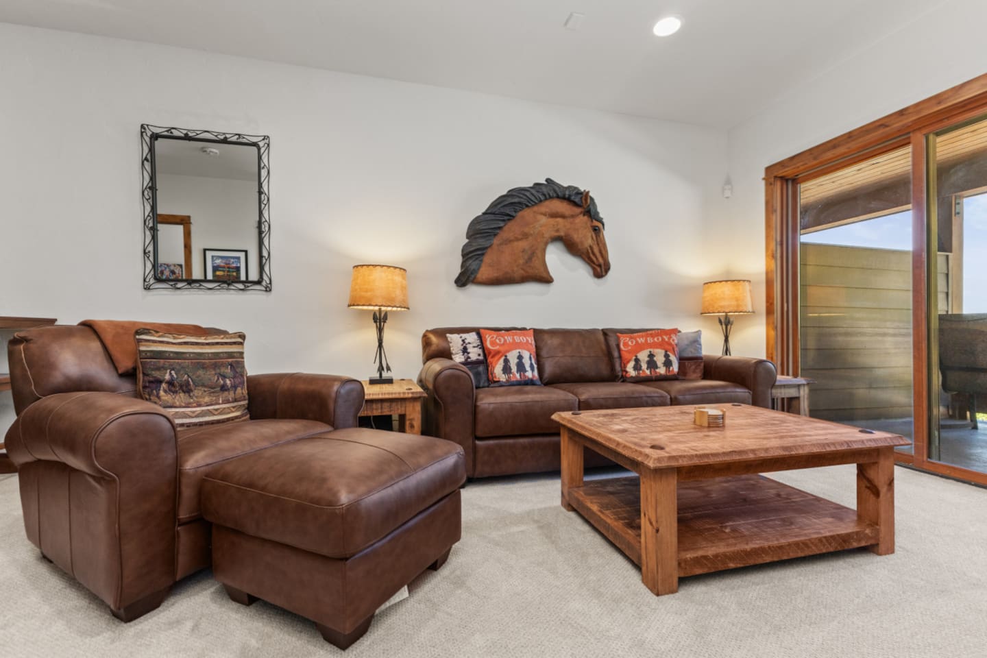 2nd Level - Living Area with SmartTV