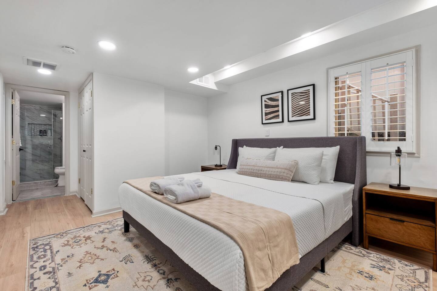 King bed with ensuite full bath.