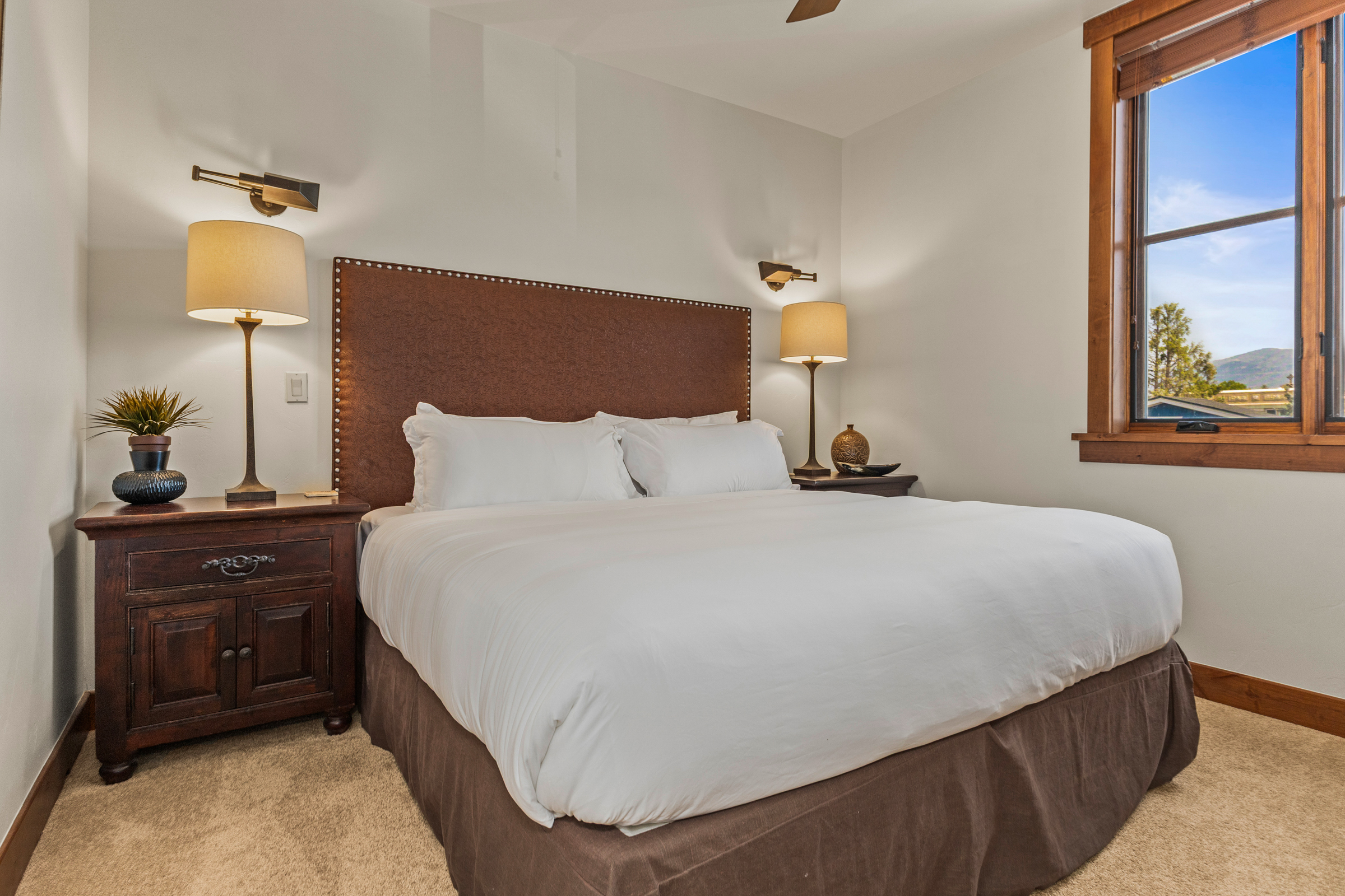 Ensuite Bedroom #3 | Queen size bed