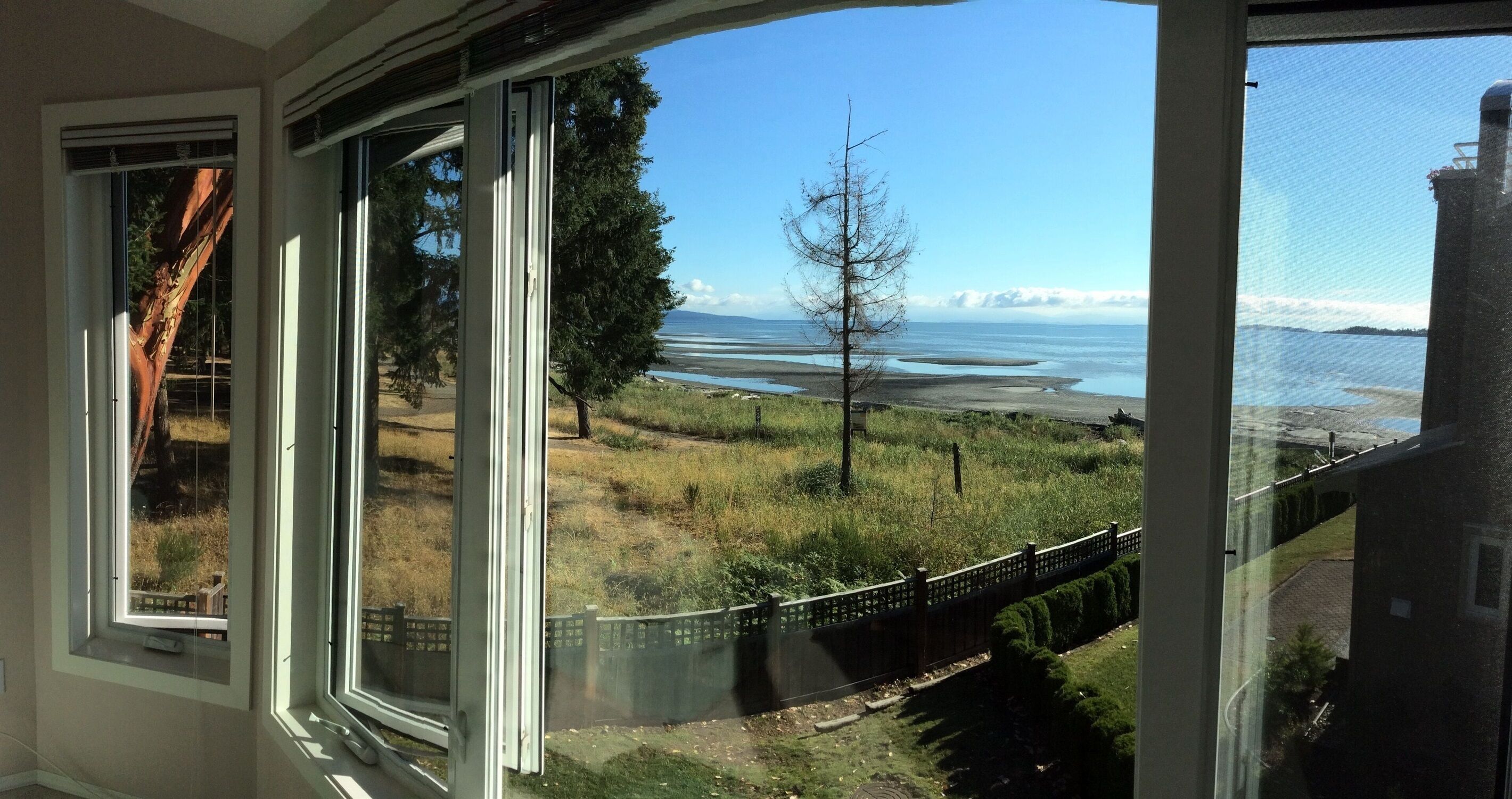 Stunning views of park & Salish Sea!