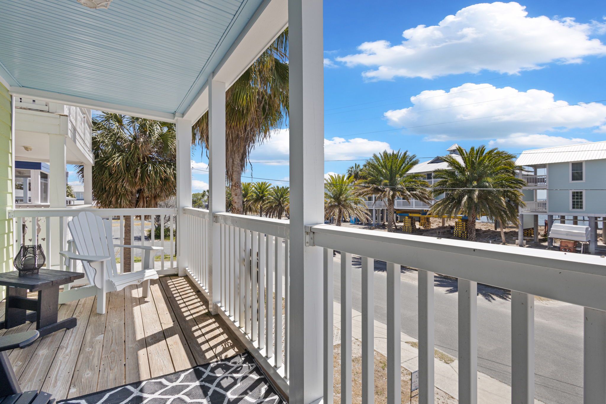Private balcony off the primary bedroom offers great views!