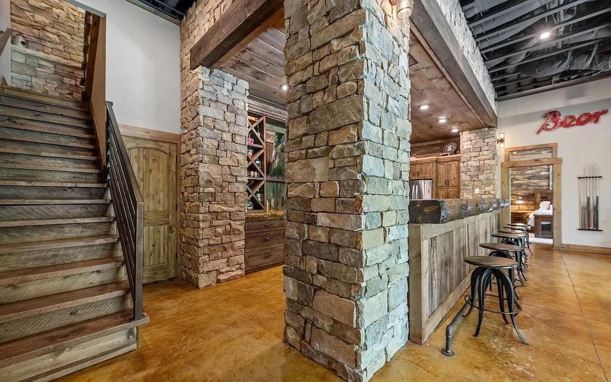 Toccoa Dream Lodge SkyView Vacation Homes