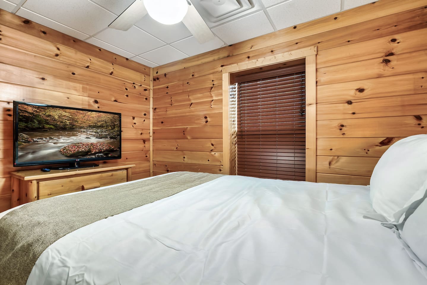 Lower level queen bedroom 1