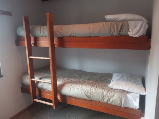 Bedroom: Twin bunkbeds.