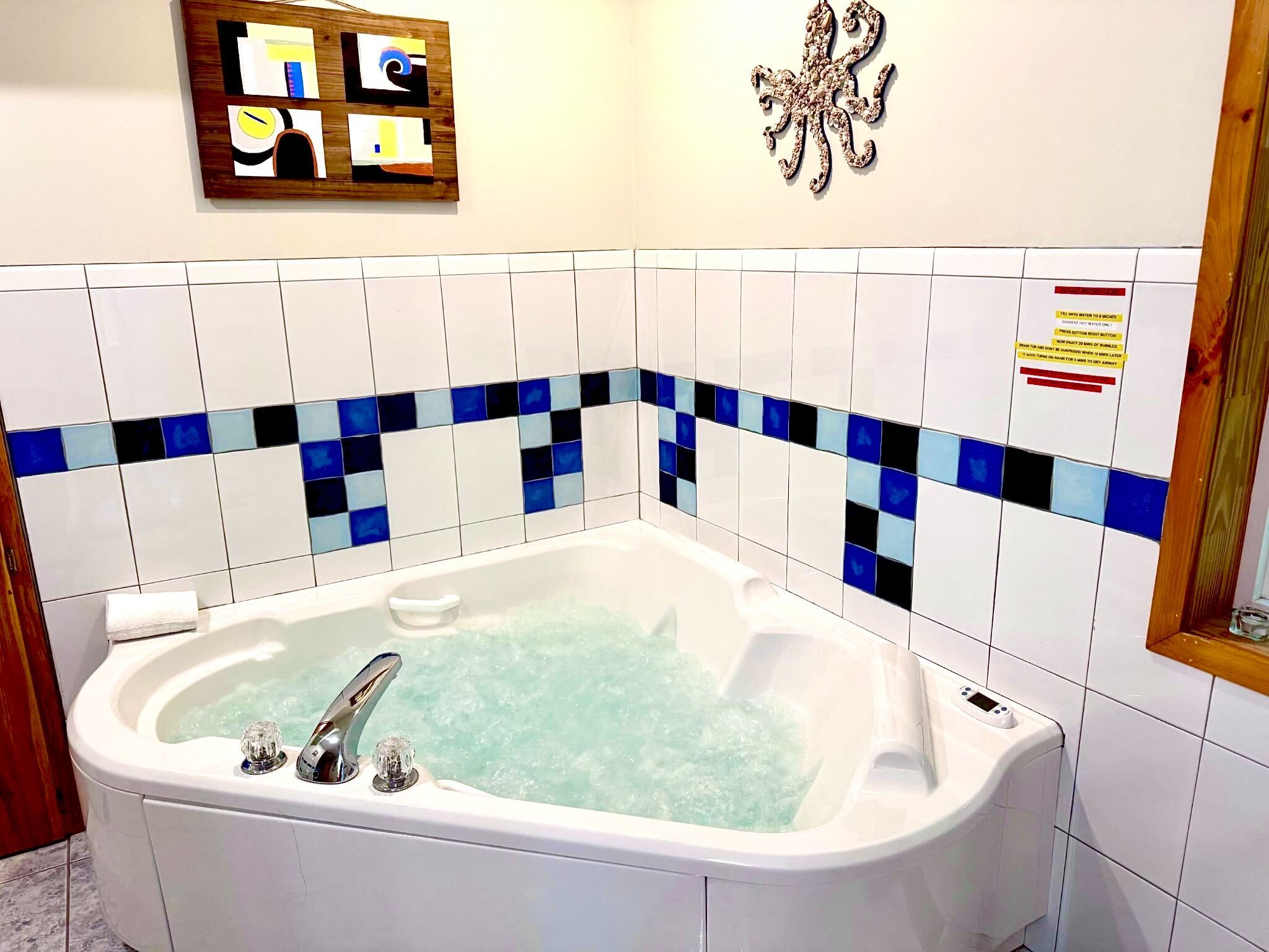 Spacious jetted tub—perfect for a relaxing soak after a day of exploring.
