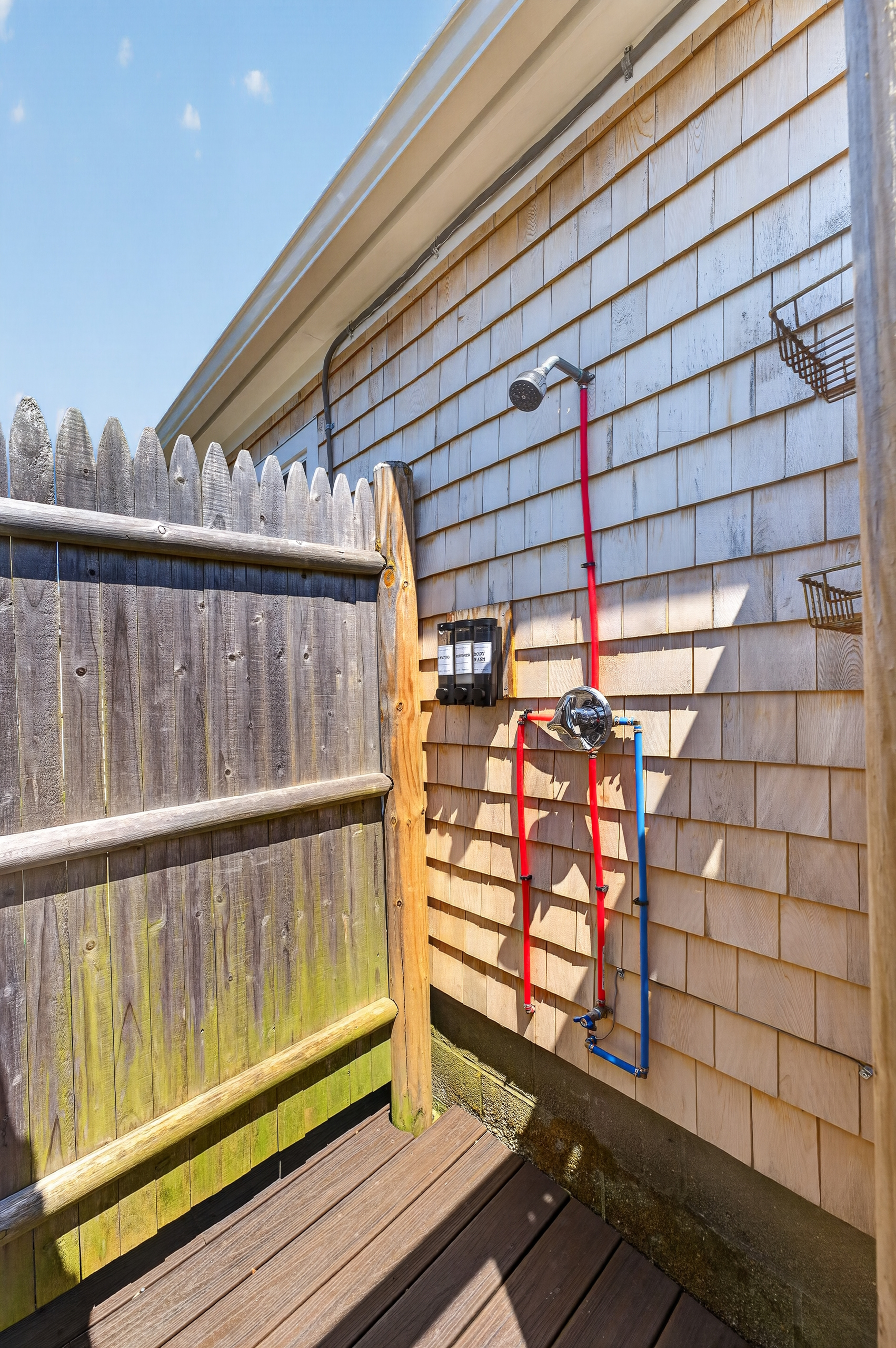 Freshen up outdoors with a relaxing shower!