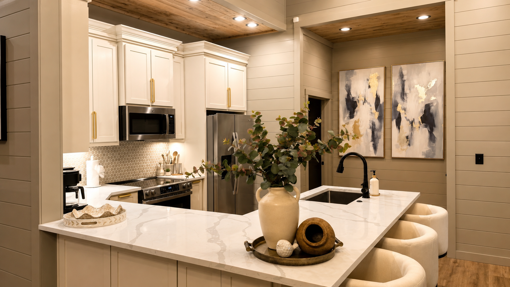 Kitchen: Sleek design with modern appliances and stylish decor for culinary adventures!