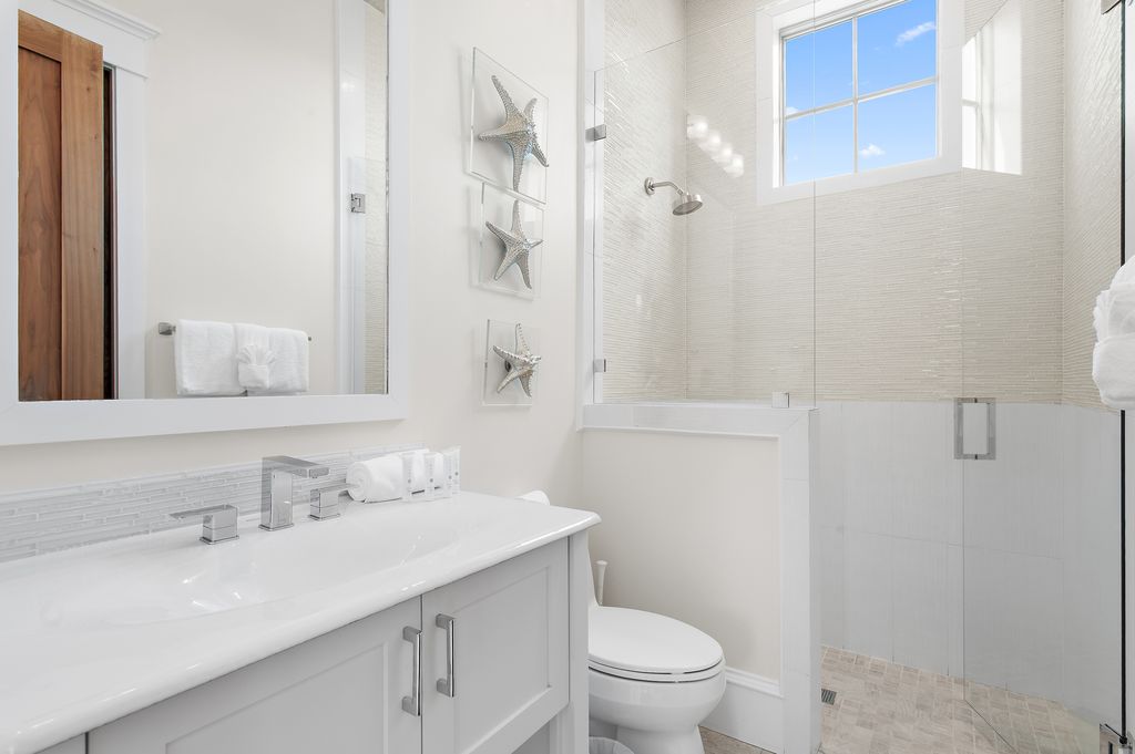Bathroom 3 (Second Floor): Shared Bathroom with Shower