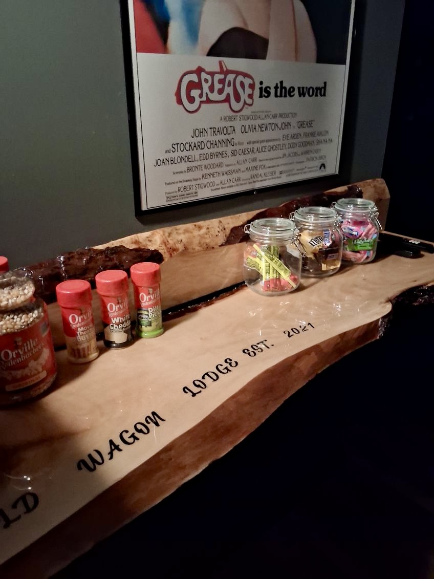 A bar with plenty of snacks to enjoy while watching your favorite movies