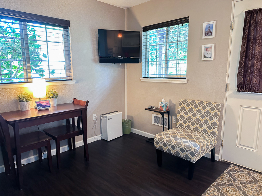 Bright kitchen space opening to the garden for breezy cooking