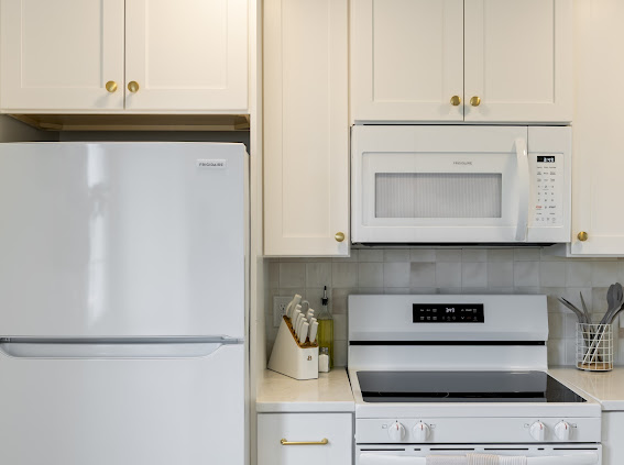 Well-equipped kitchen