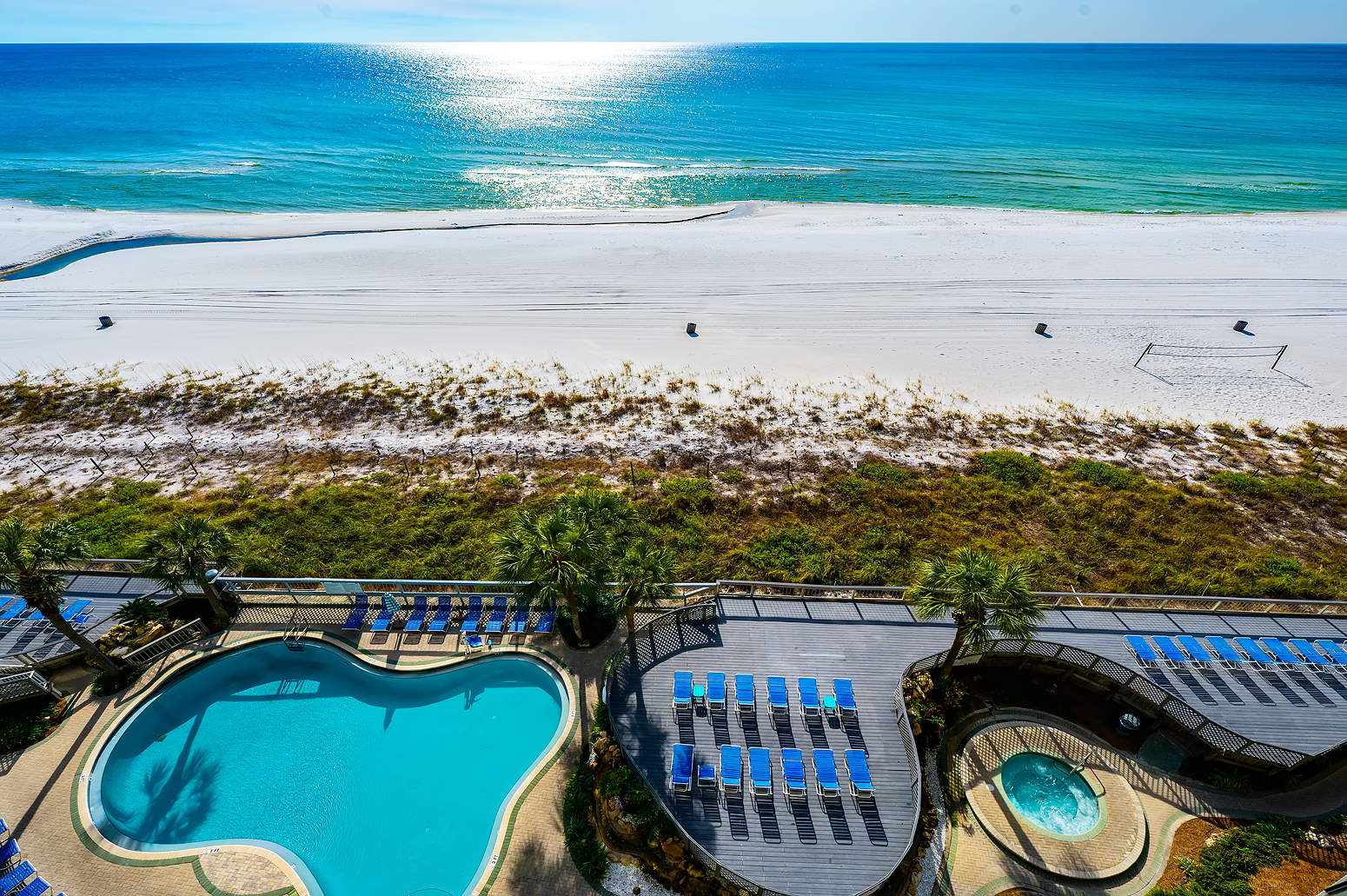 Pool and Hot Tub looking down from Balcony