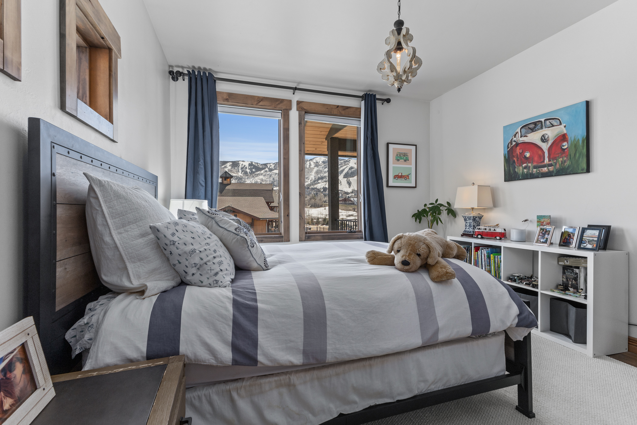 Upper Level Queen Bedroom 3