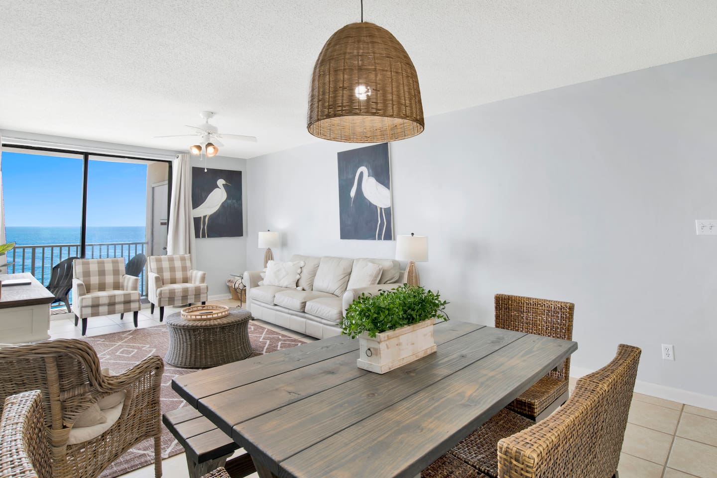 Look at that view!! Eat in the cool of the condo while watching all the beach action outside! 