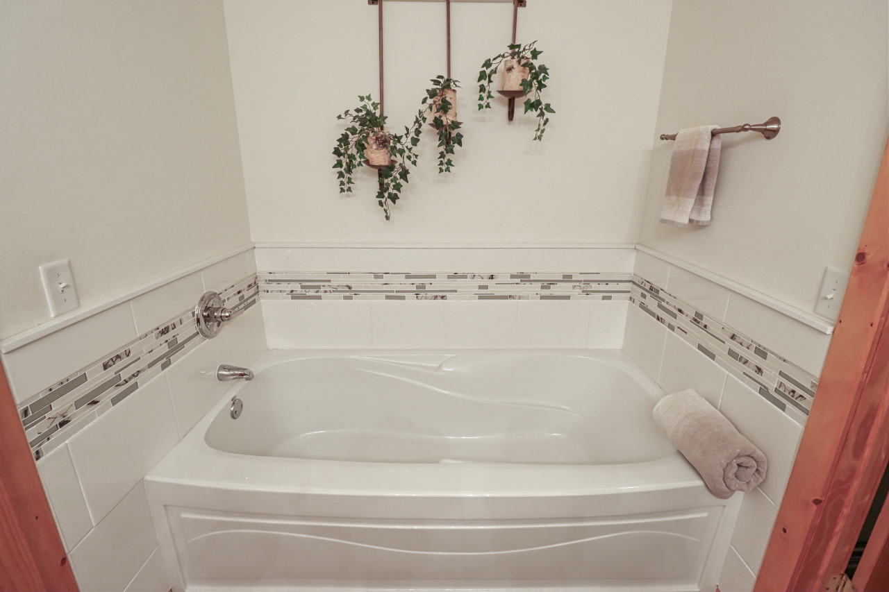 Jetted tub