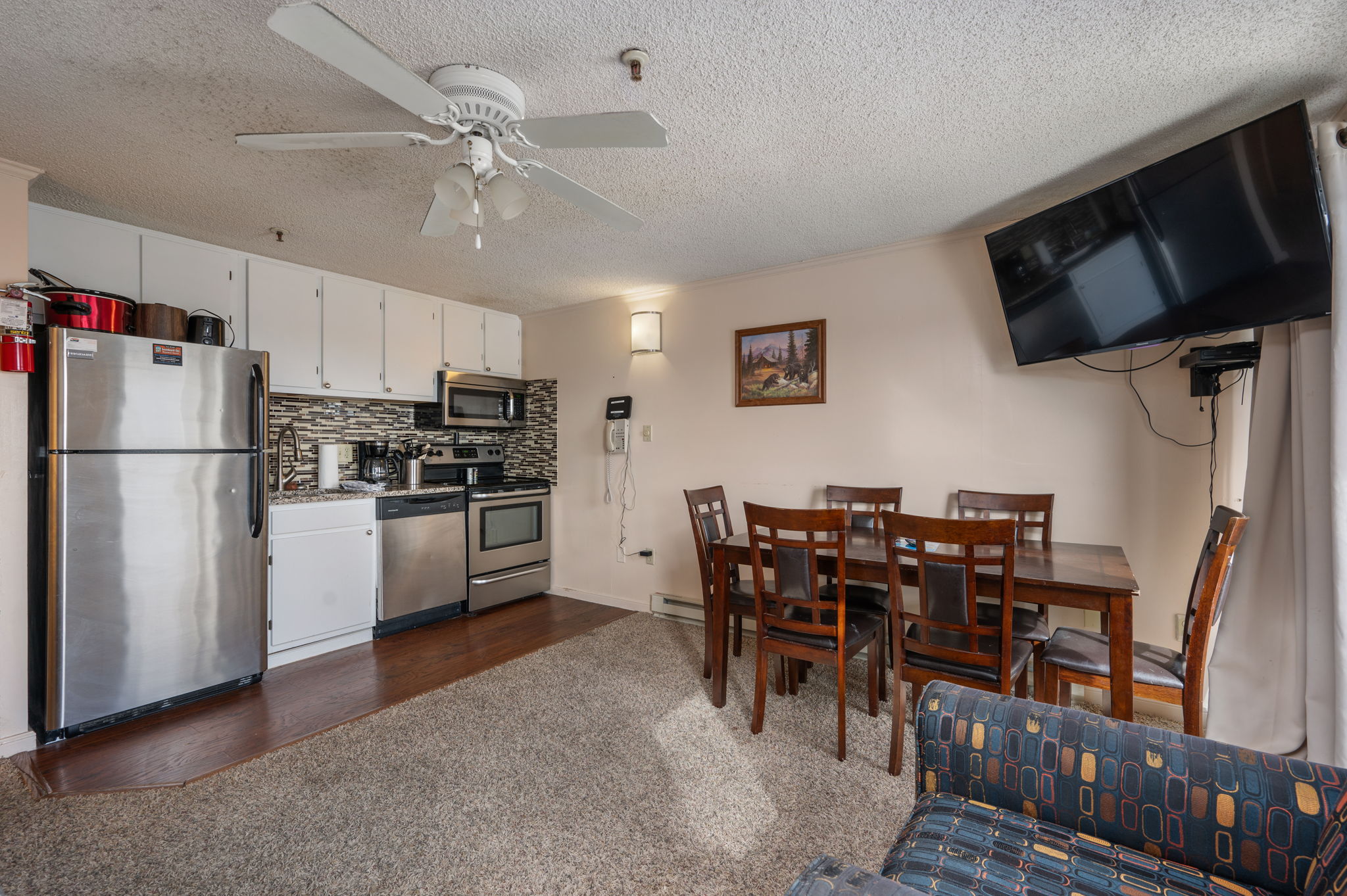 Snowshoe Ski-In/Ski-Out Steps to Ballhooter Lift Mountain Lodge Condo 5