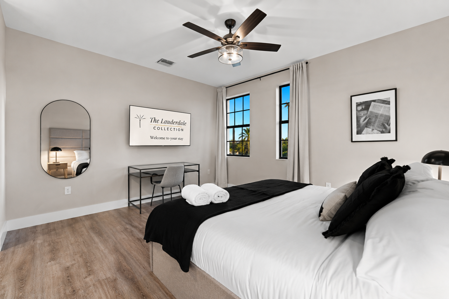 🌿 Quiet upstairs King retreat with soft tones and shared bath access.