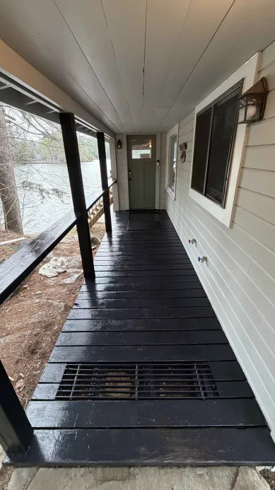 Cozy front entryway welcoming you into the cabin.
