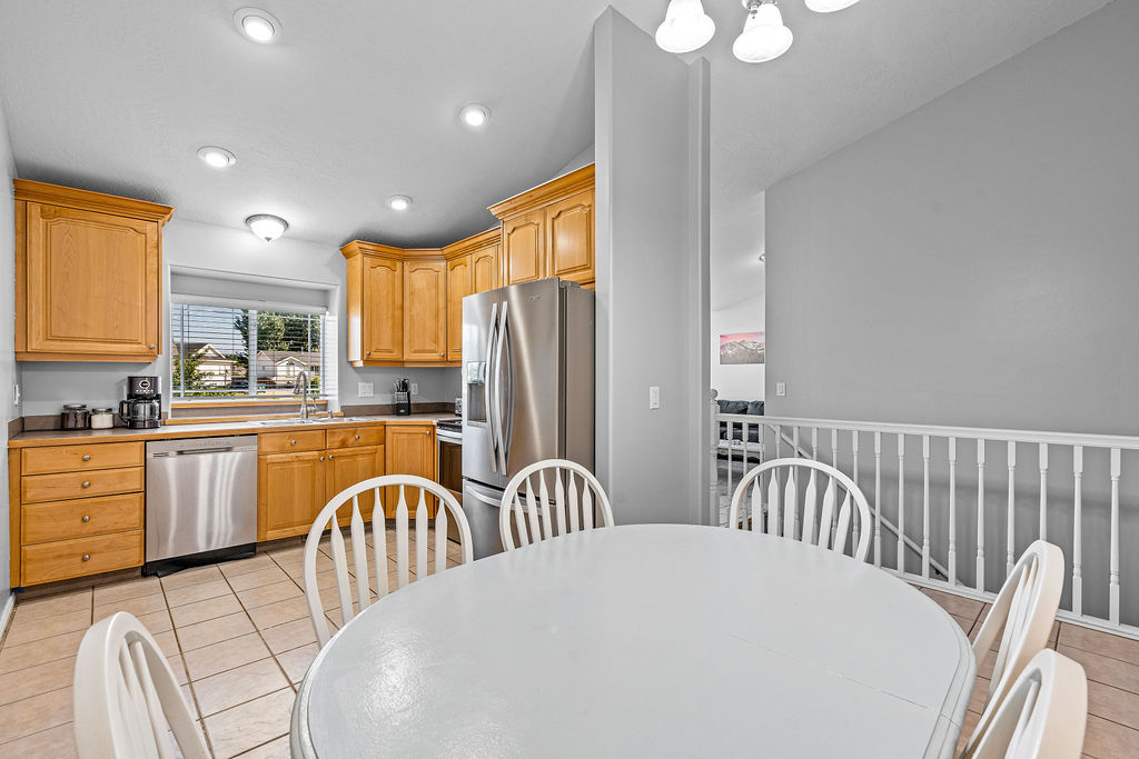 Fully stocked kitchen