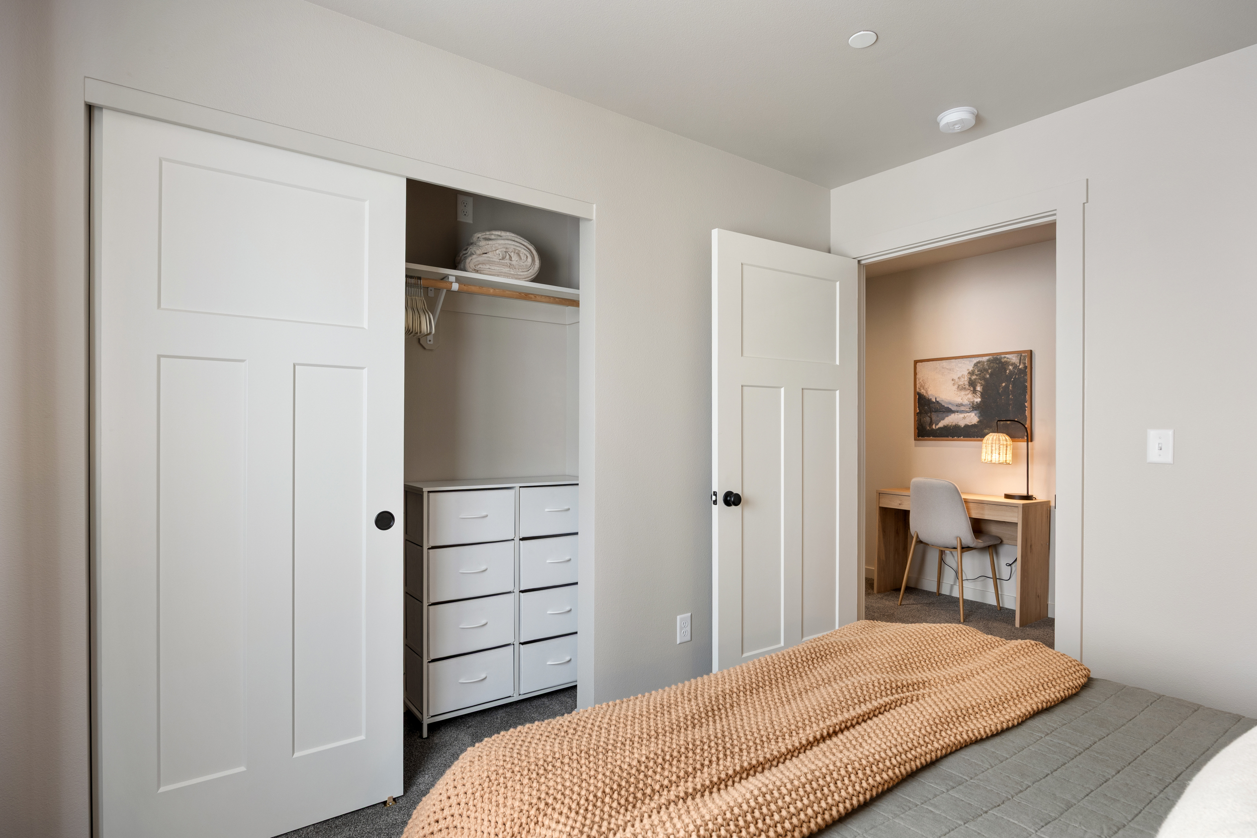 Extra blankets | Extra hangers | Laundry basket | Dresser