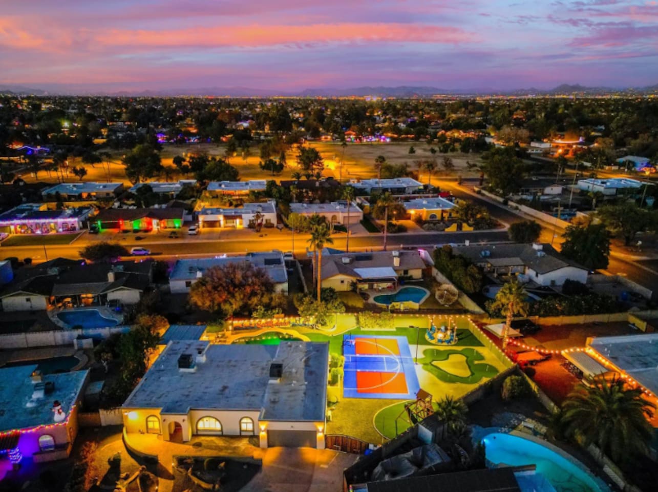 A private oasis in the middle of Scottsdale — the kind of backyard that makes the whole trip.