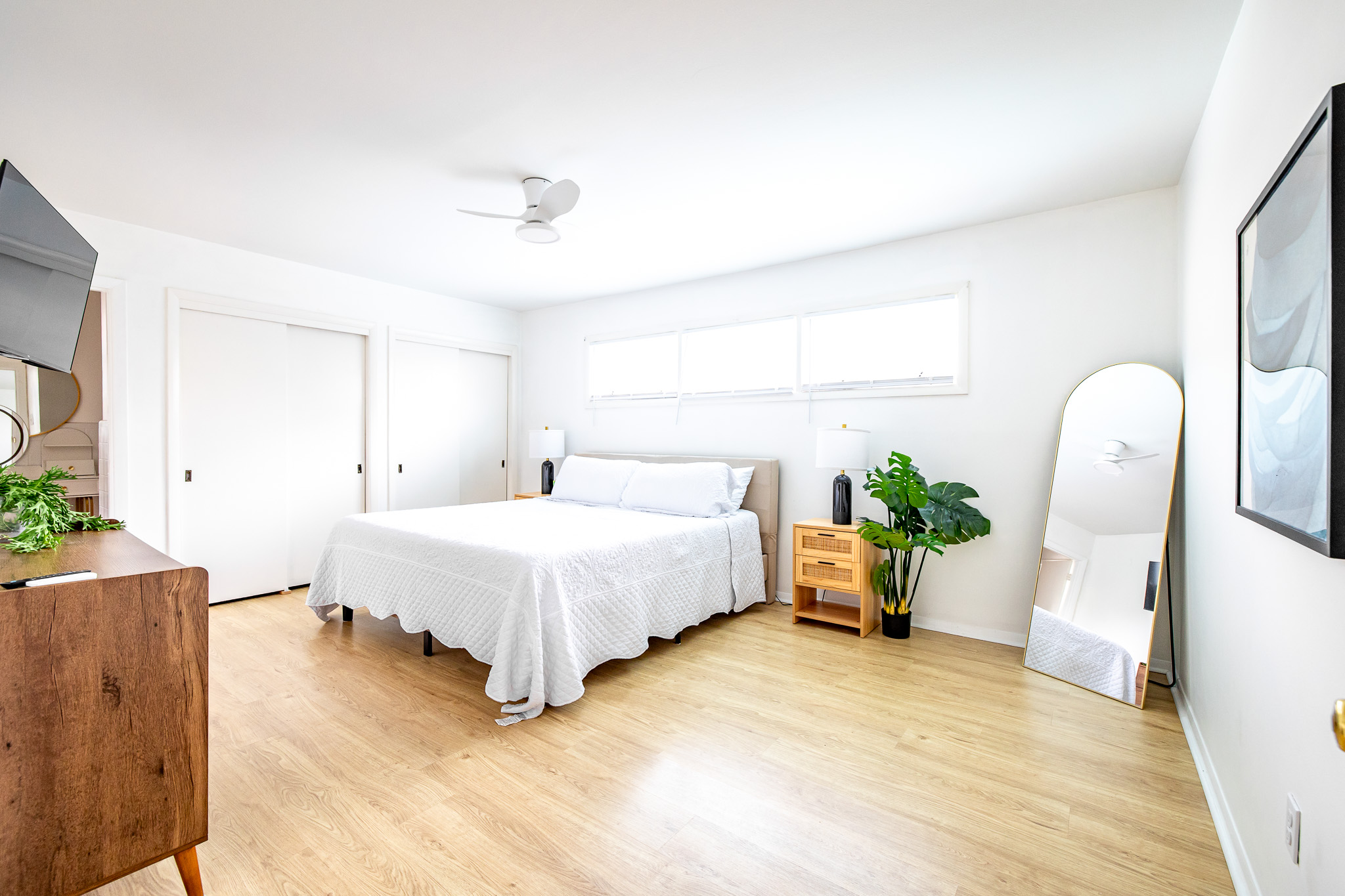 Bedroom #1: King Bed with TV & En-Suite Bathroom