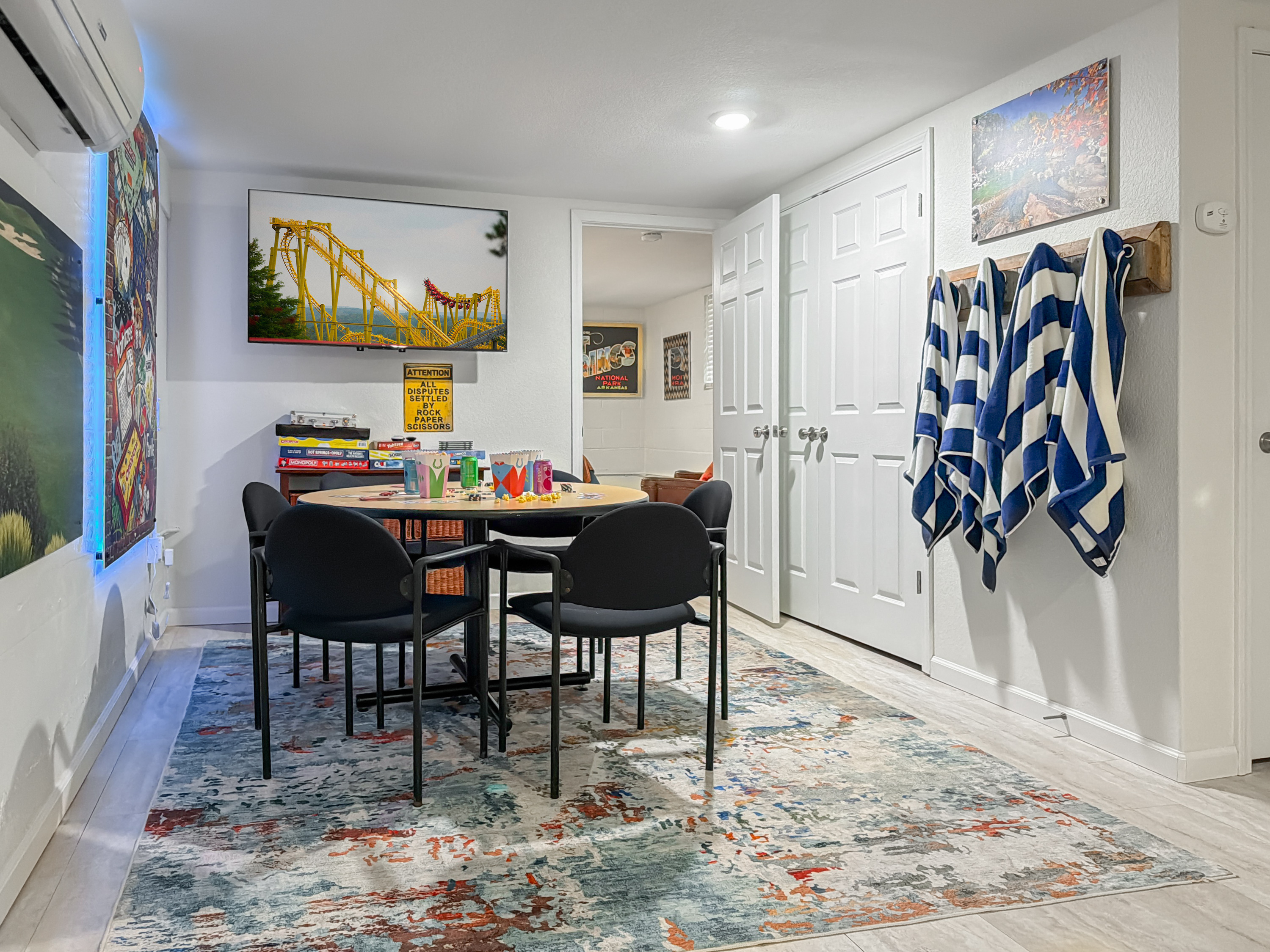 You can host a little movie night here.