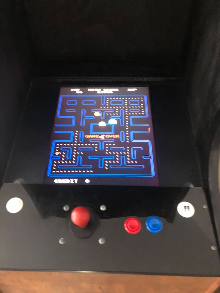 See who can get the highest score on all of your favorite retro games 