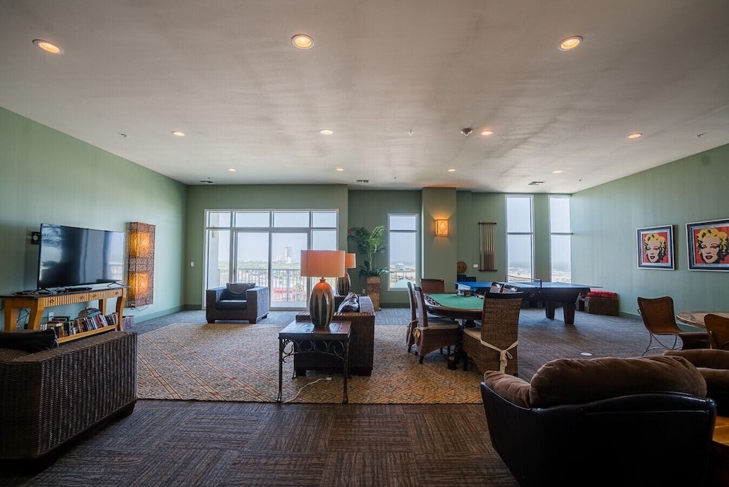 Shared Gaming Room