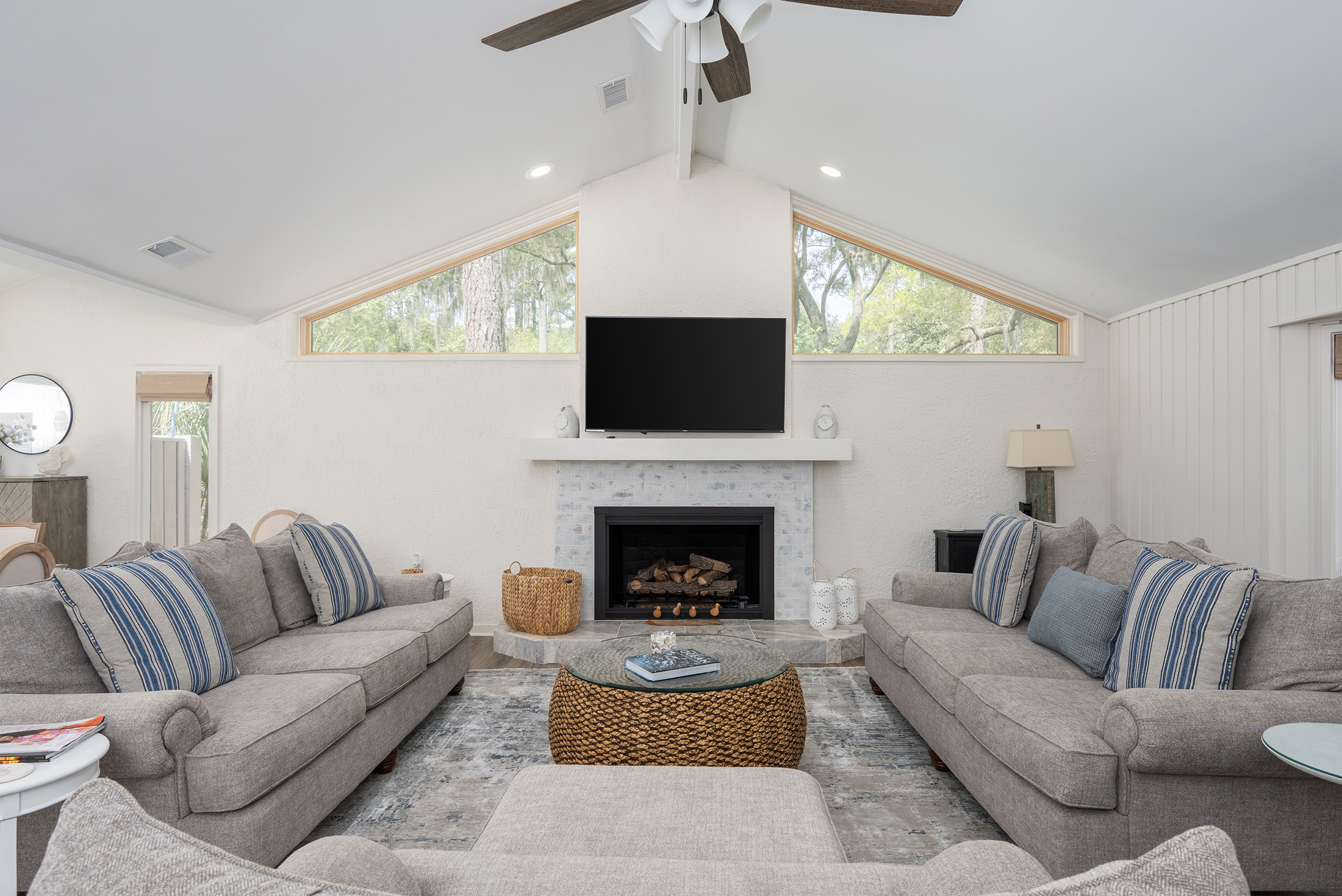 Large open and airy living room