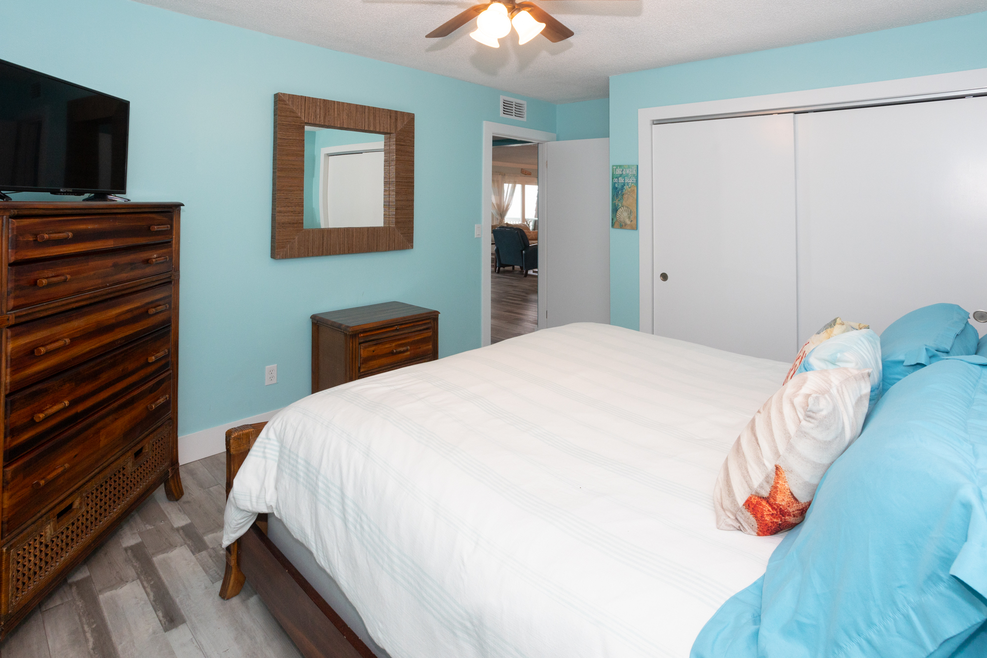 King bedroom 2