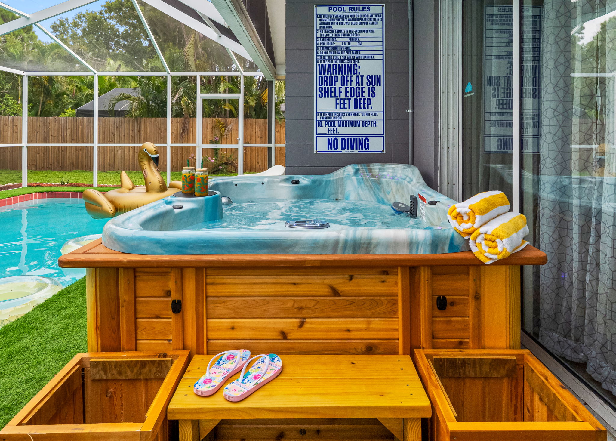 Enjoy a therapeutic soak surrounded by peaceful views and poolside charm. It’s your own mini-retreat.