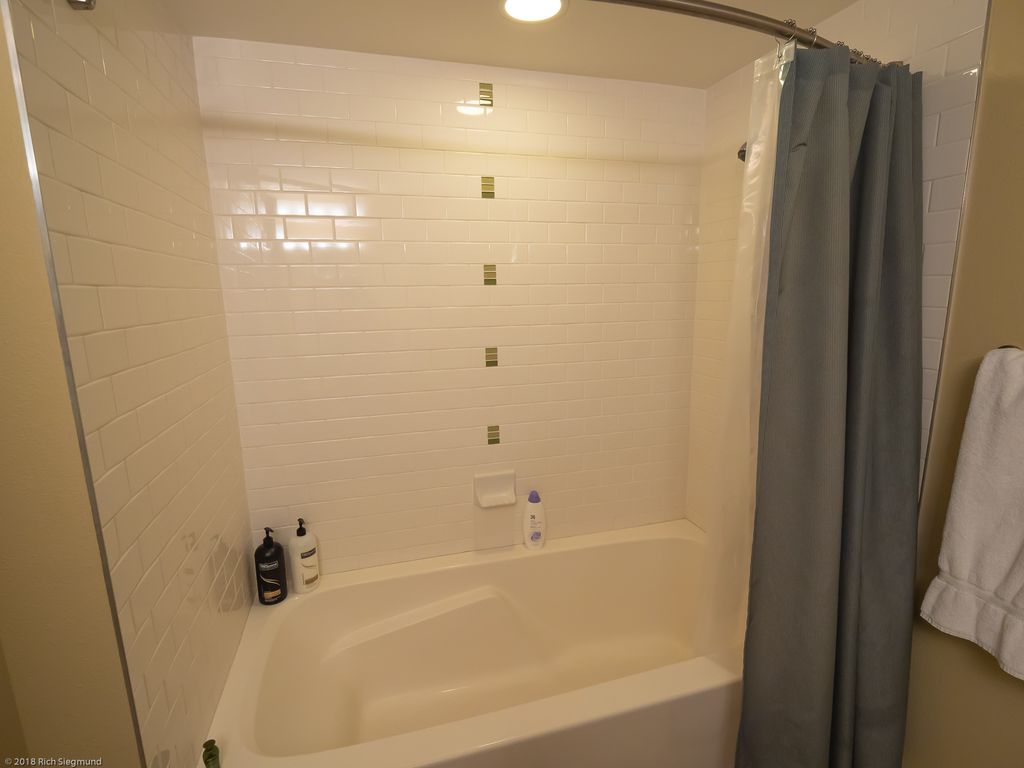shower/tub in common Bathroom