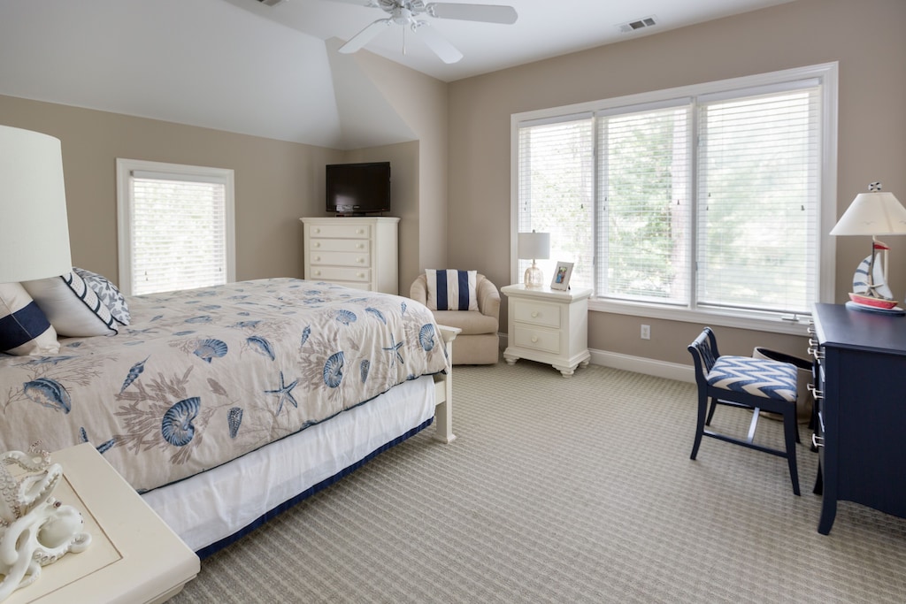 Queen bedroom with private bath