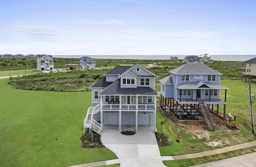 967b7f4fd2274ebdb3dfddd5b13477a8 | Beachhouse | Texas | TX | Vacation Homes | Galveston | Crystal Beach | Kokomo | Breezy Days | Beachfront Elegance | Sunrise Serenity | Southern Sands Property Management, LLC