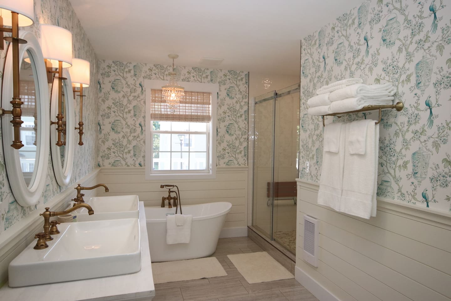 5 piece bathroom on 2nd level