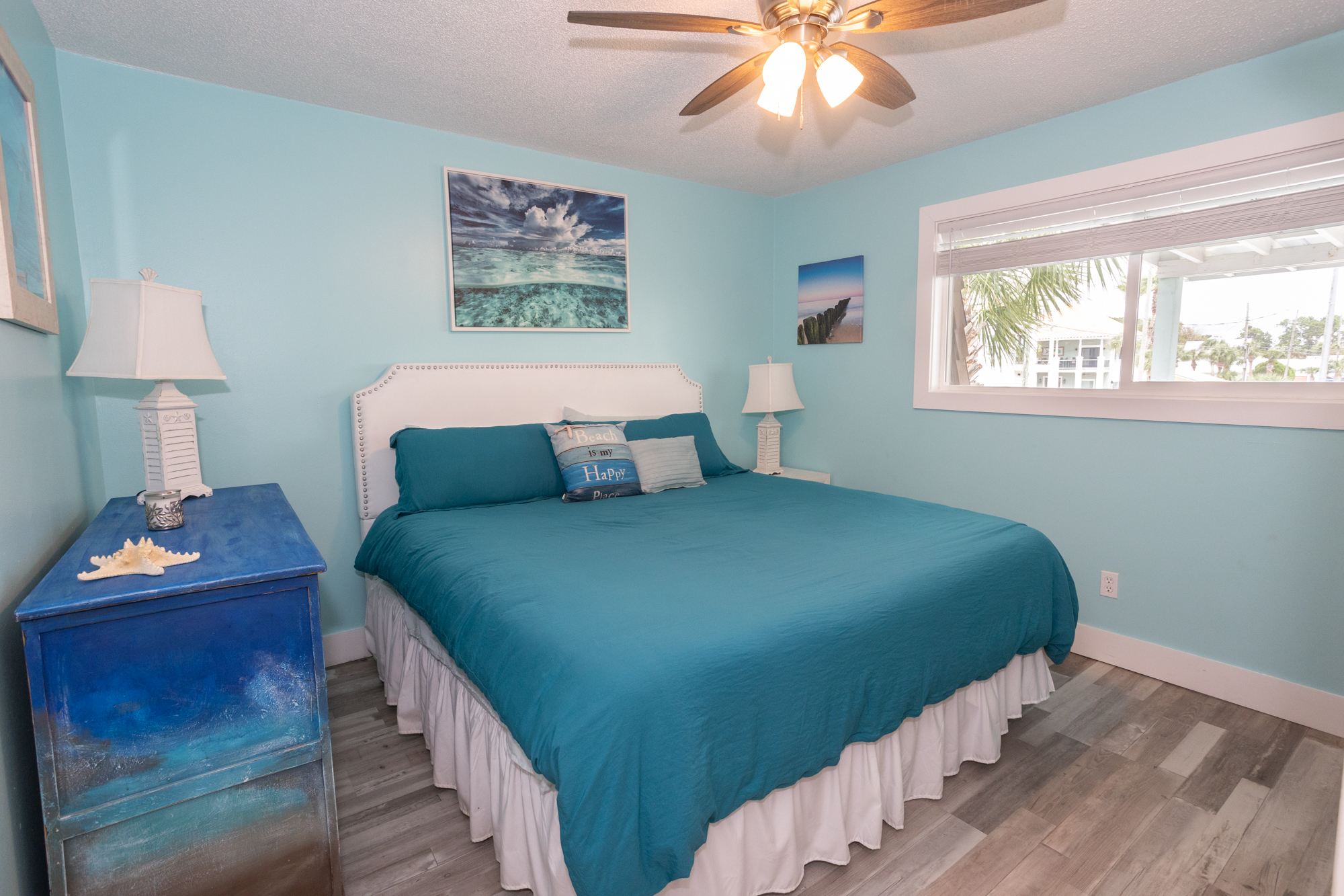 King bedroom 1-with bathroom