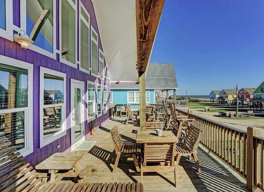 9697e7b289e64a0e9bd06c66a4c98751 | Beachhouse | Texas | TX | Vacation Homes | Galveston | Crystal Beach | Kokomo | Breezy Days | Beachfront Elegance | Sunrise Serenity | Southern Sands Property Management, LLC