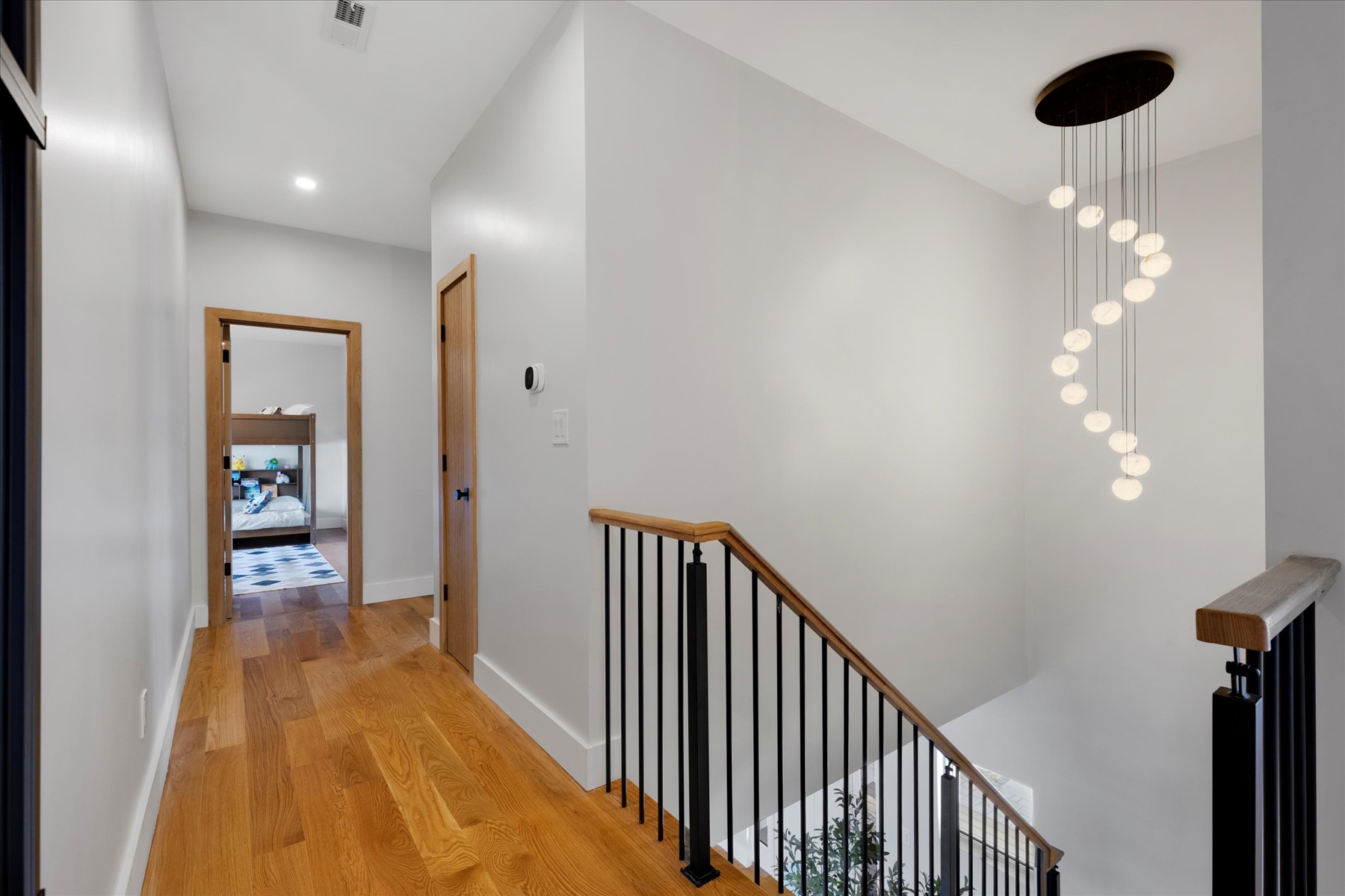 Love the light fixture 