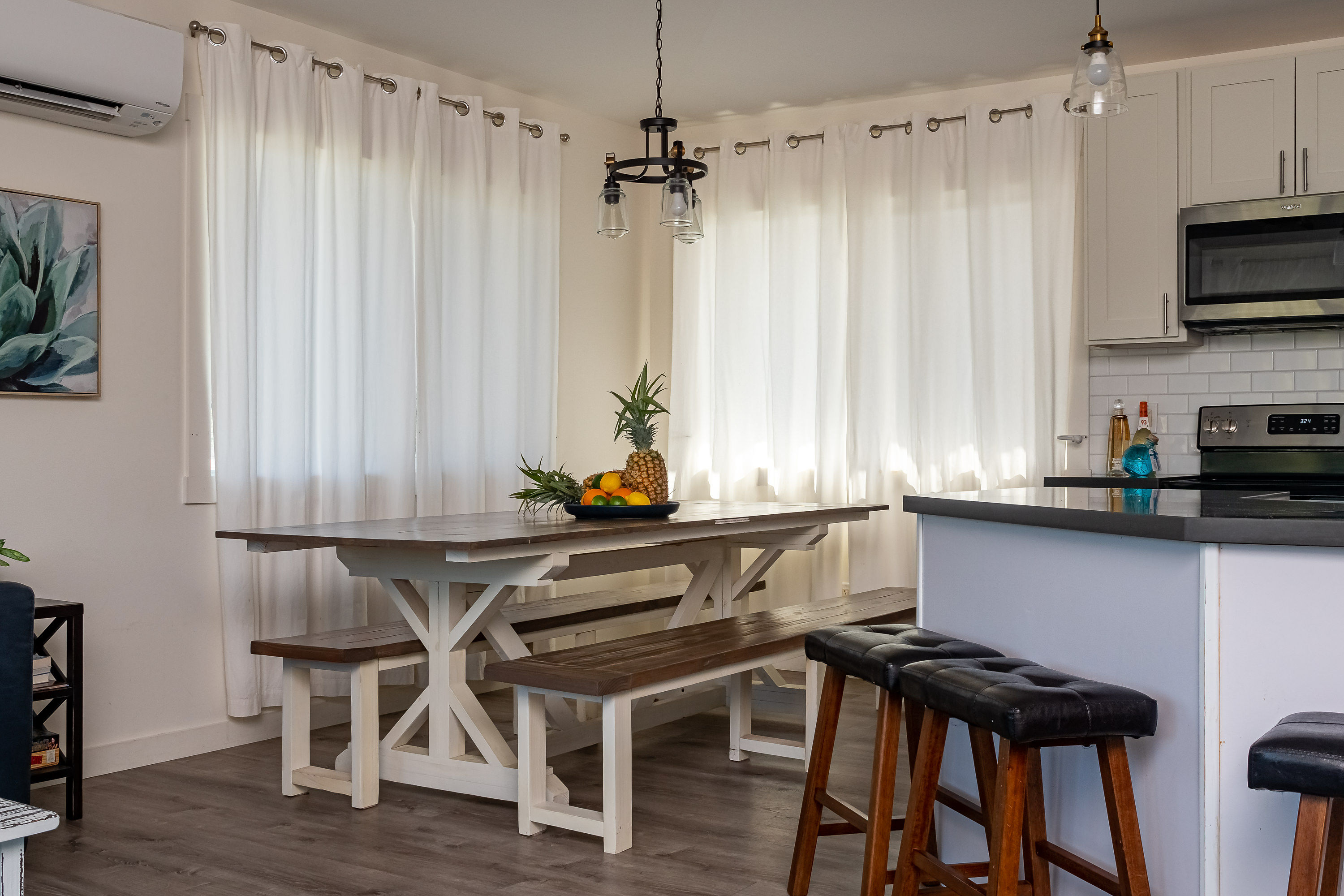 indoor dining for 8-12