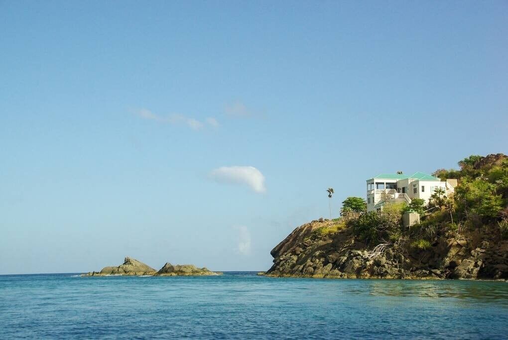 View from the water, looking at Cliffside Retreat