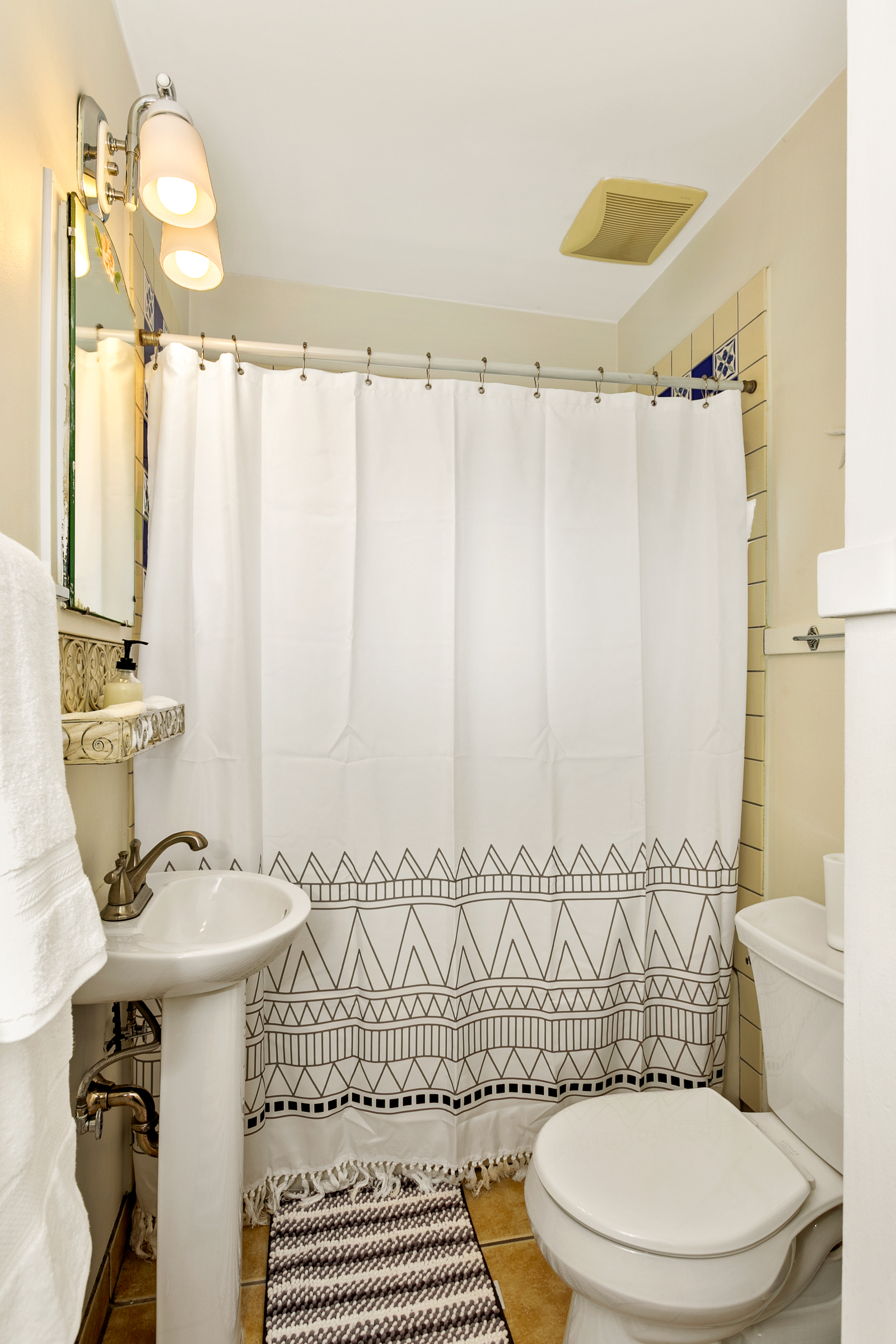 1938 Cottage | Newly Remodeled | Coveted North End 5