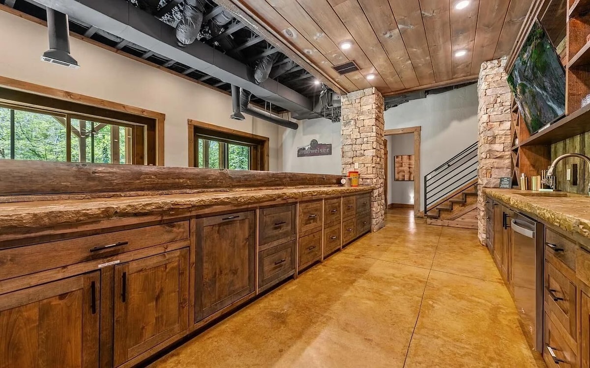 Toccoa Dream Lodge SkyView Vacation Homes