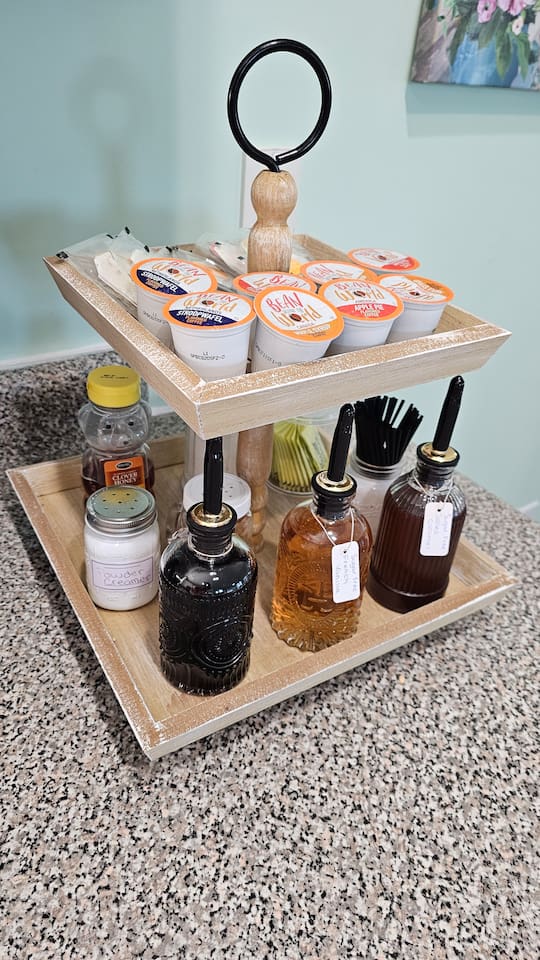 Coffee station and starter of coffee supplies 