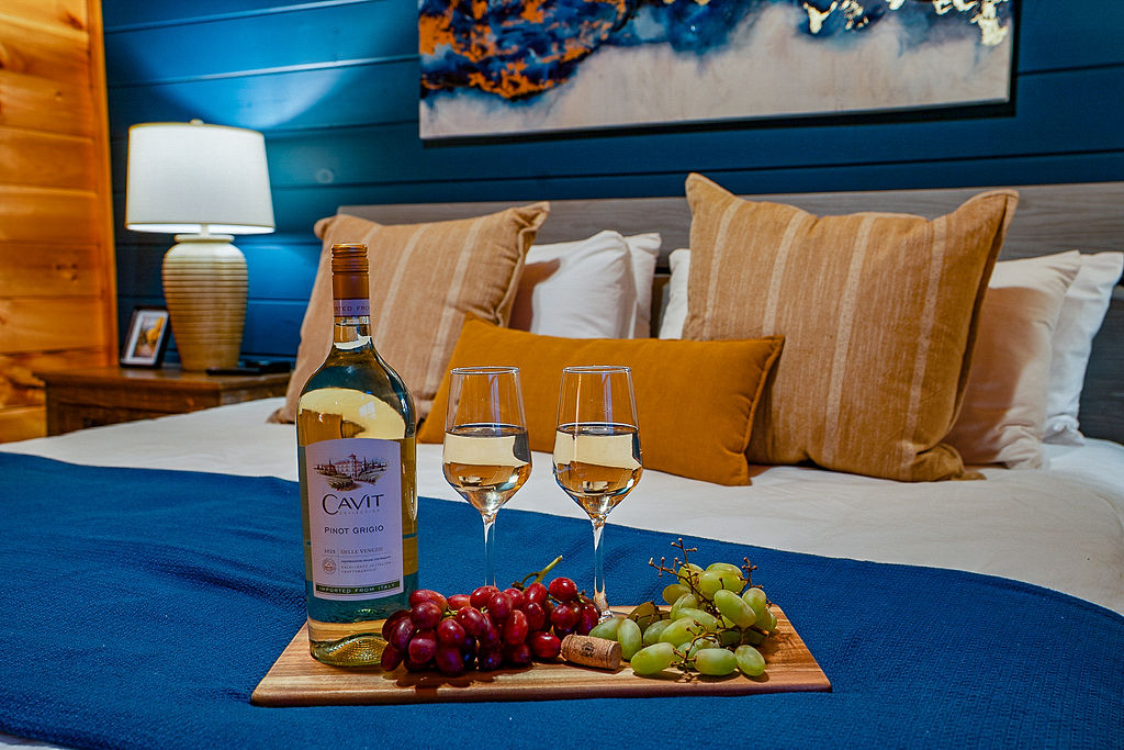 Classy and elegant master to unwind after a day exploring.