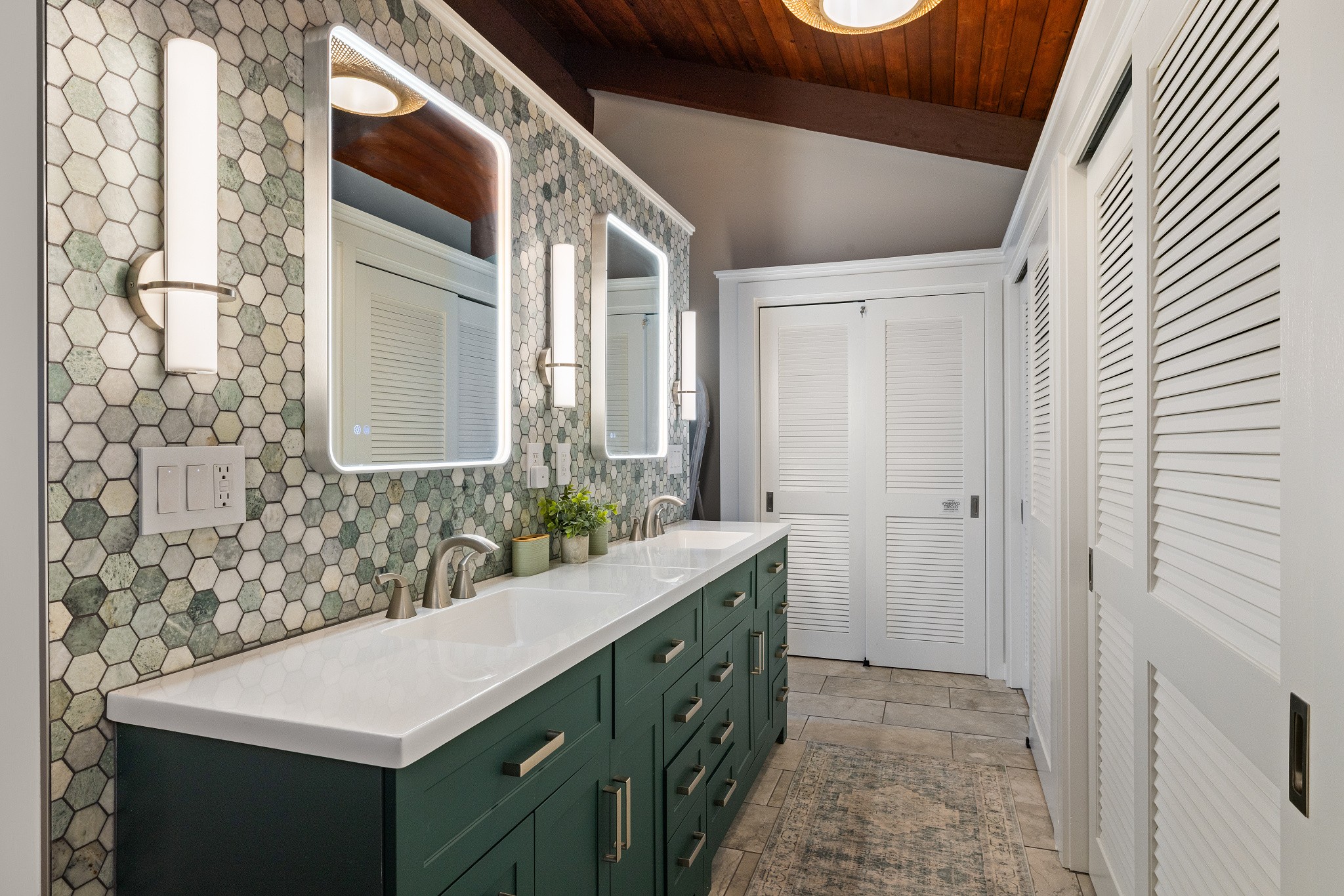 Ensuite