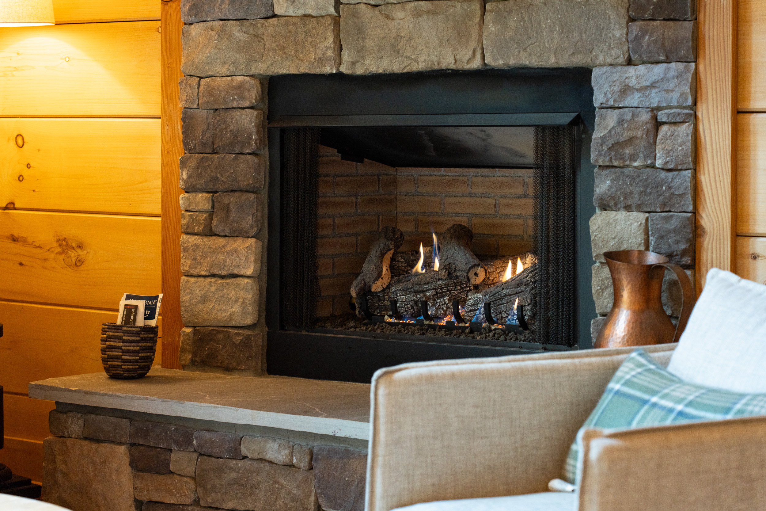 Gas fireplace