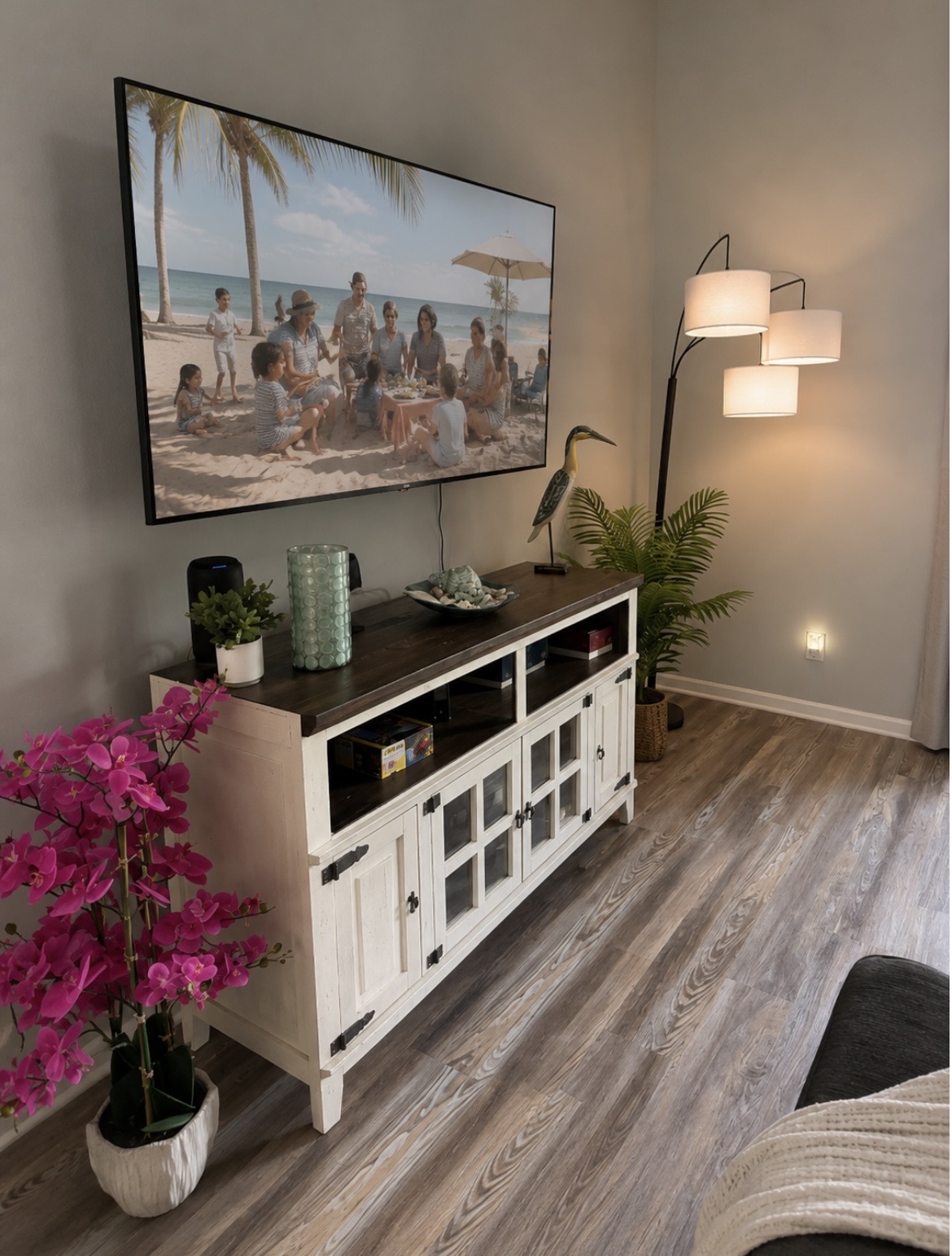  A charming entertainment center anchors the living space, blending comfort and style for cozy nights in. ⭐