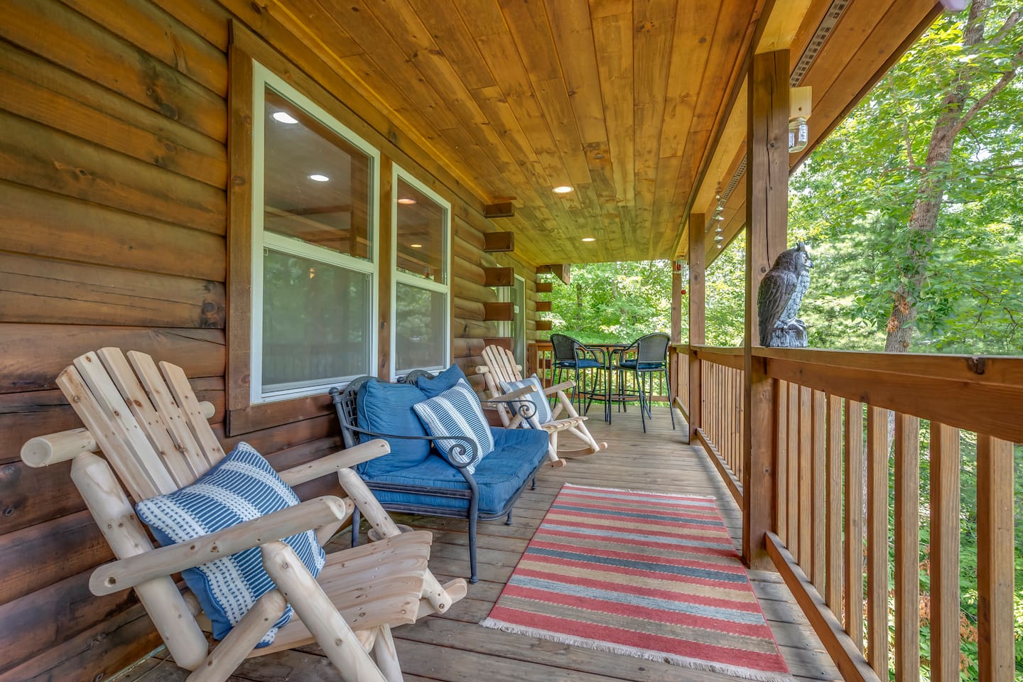 Main level deck overlooking the river  